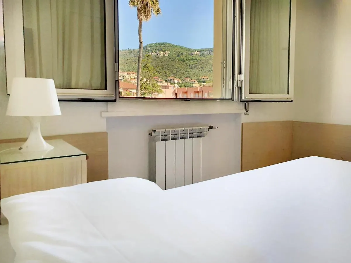 Ligure Residence Borgio Verezzi 0*,